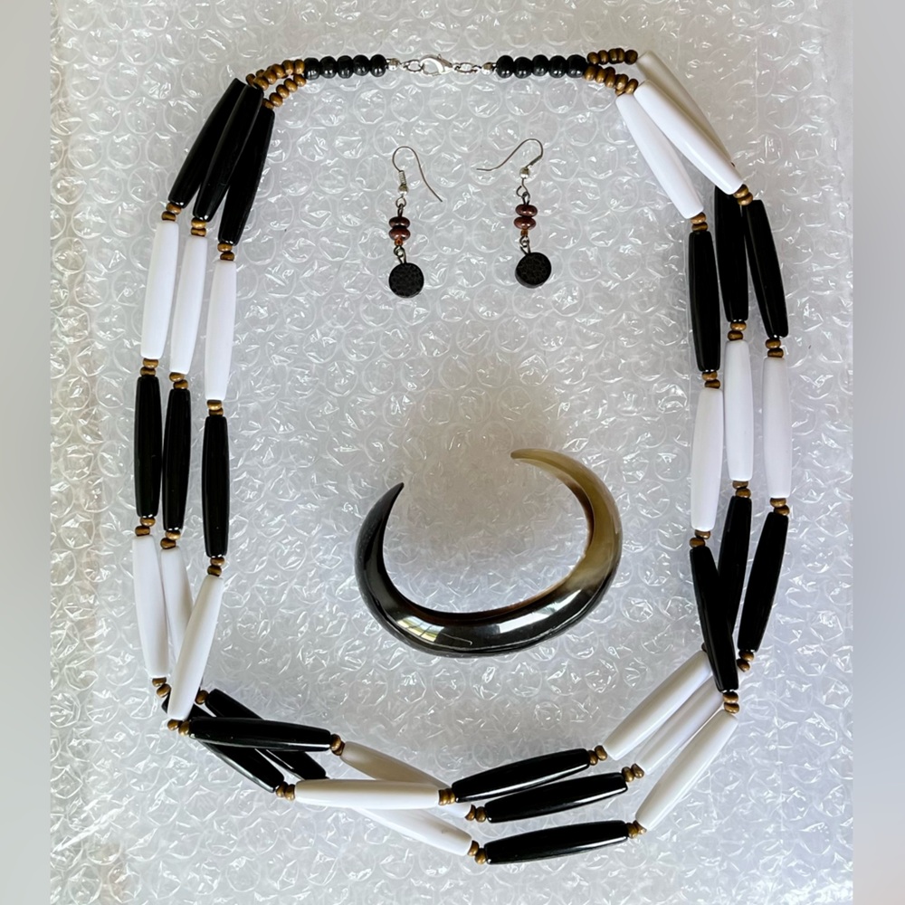 Jewelry lot black/white/brown 3pc (GUC) - jewelry